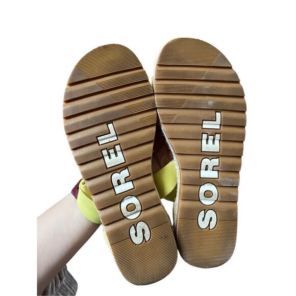 Sorel Ella Sunnyside Yellow Sandals size 8 Leather Elastic Slip On - Picture 4 of 8